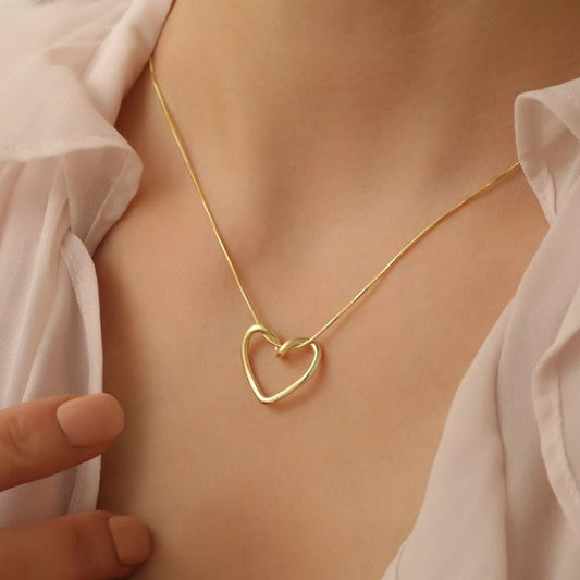 Hollow Heart Pendant Necklace - Gold Plated