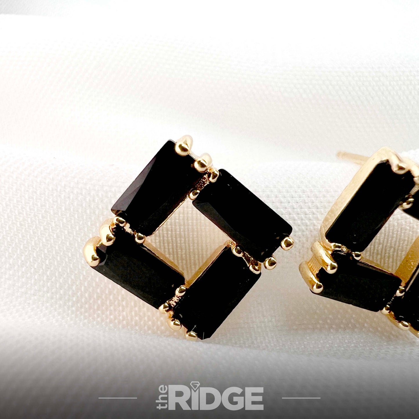 Square Emerald Black Earrings