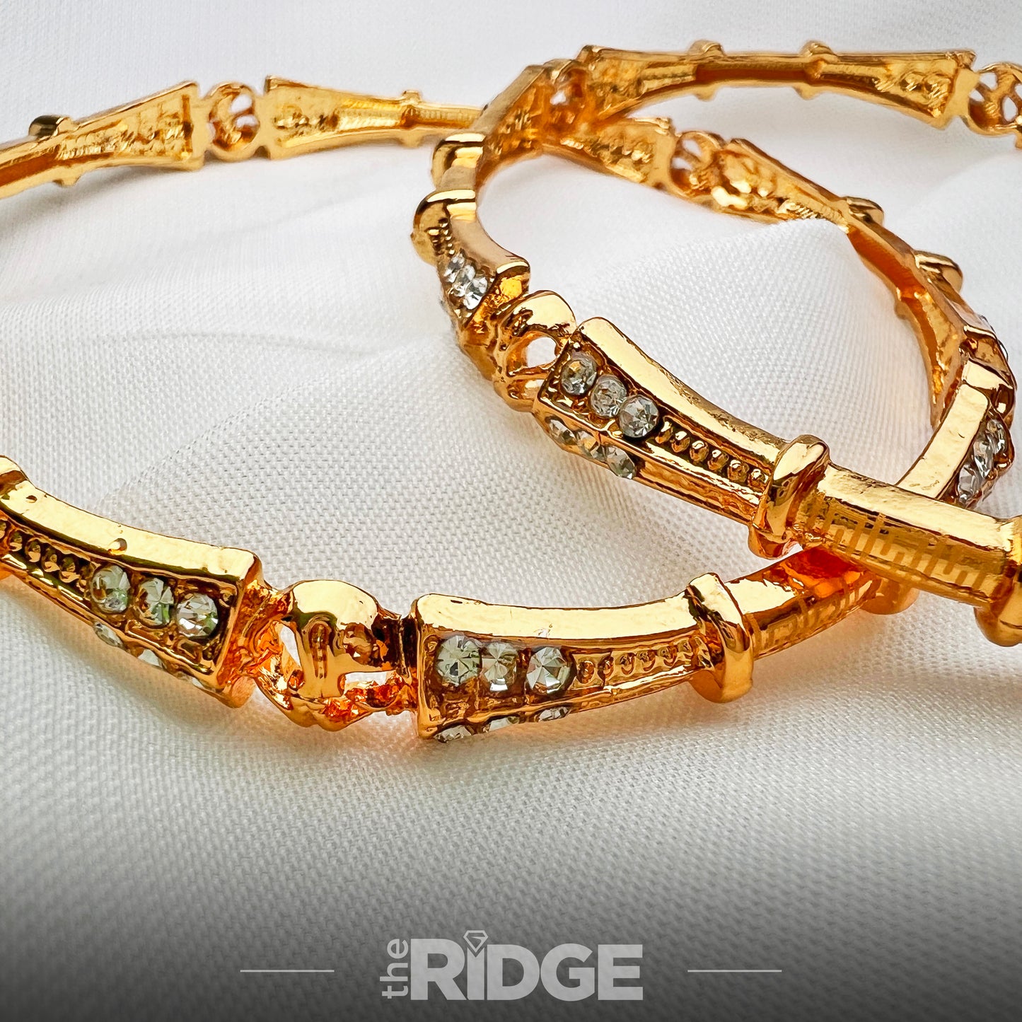 Regal Ridge Bangles – Diamond Cut Detail