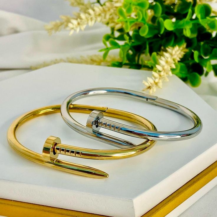 Nail Bangle Set [Set of 2]
