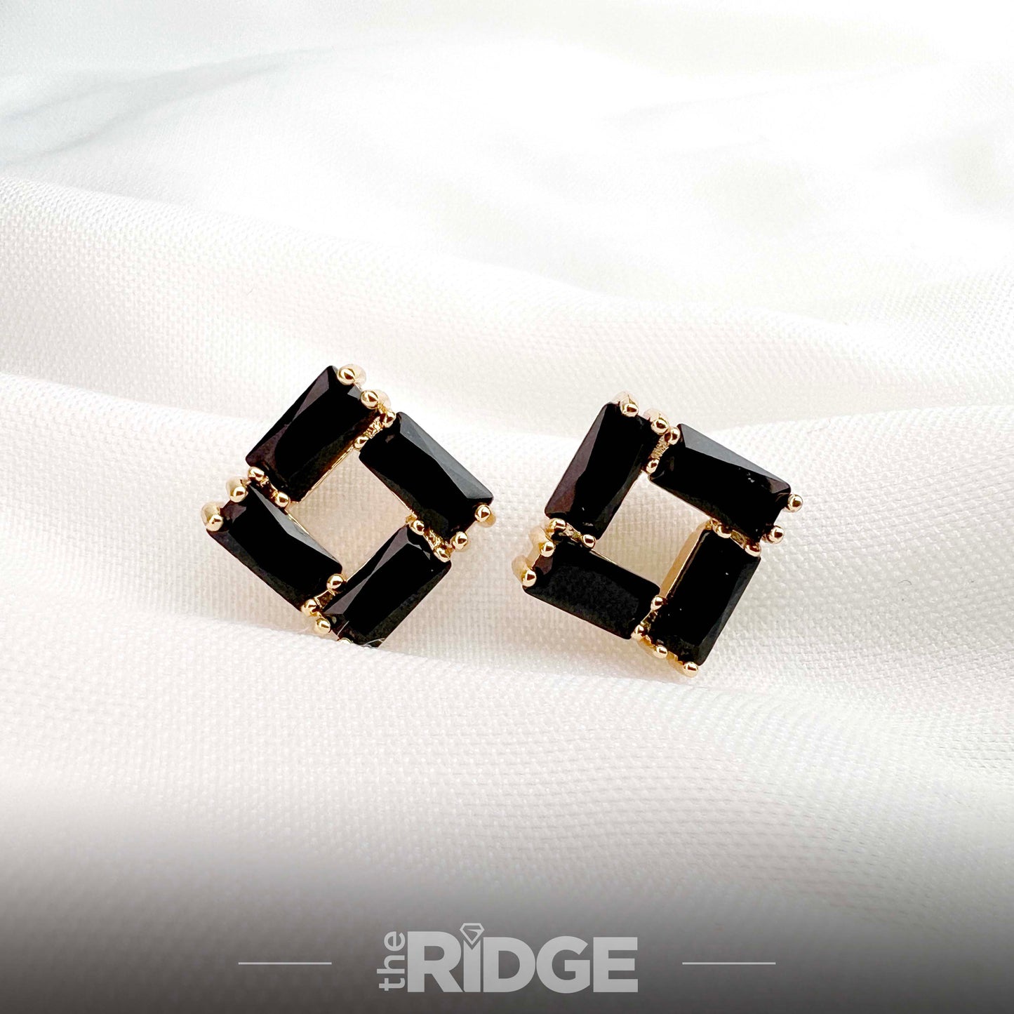 Square Emerald Black Earrings