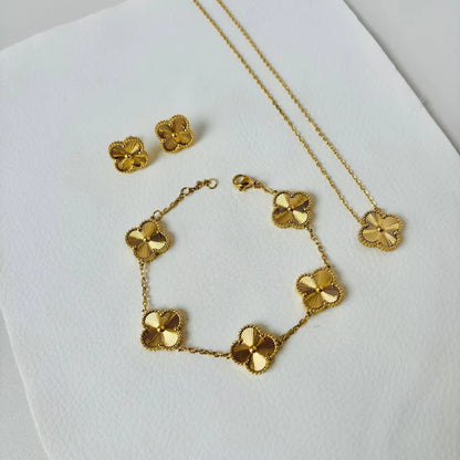 Golden Enamel Clover Jewelry Set – [Set of 3]
