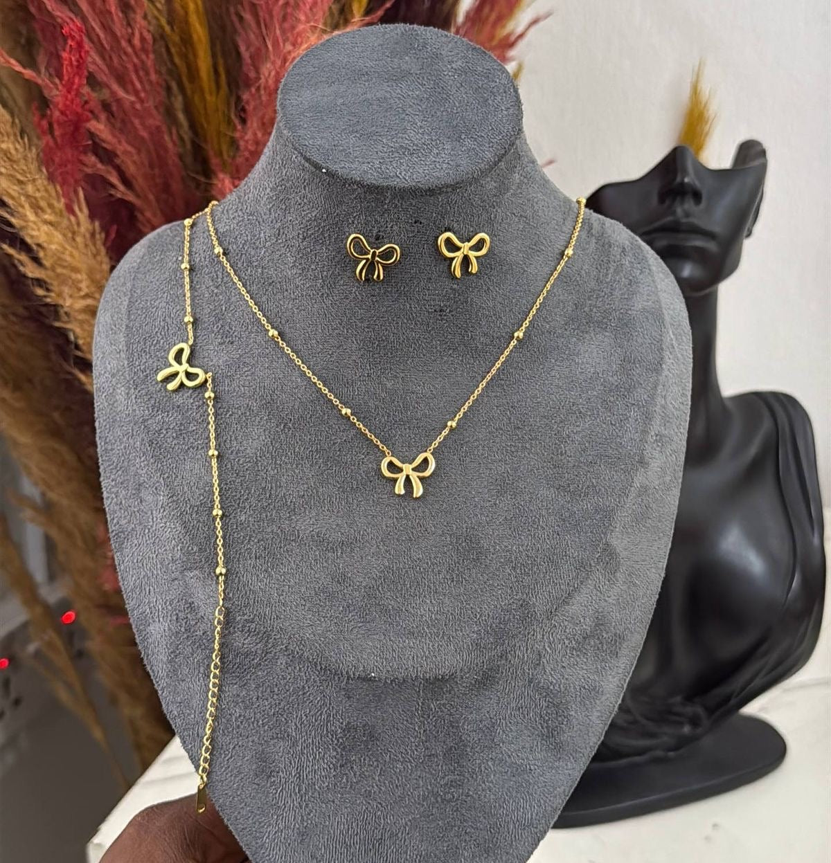 Bow Necklace Set [Set of 3]