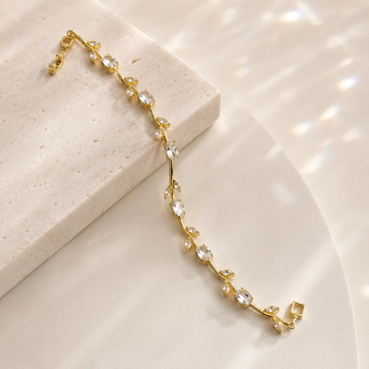 Tulip Bracelet - Gold