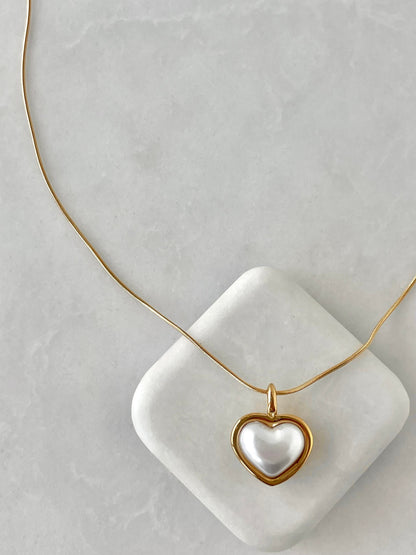 Golden Heart Pearl Necklace