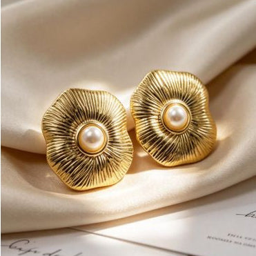 Wavy Pearl Earrings - Stainless Steel