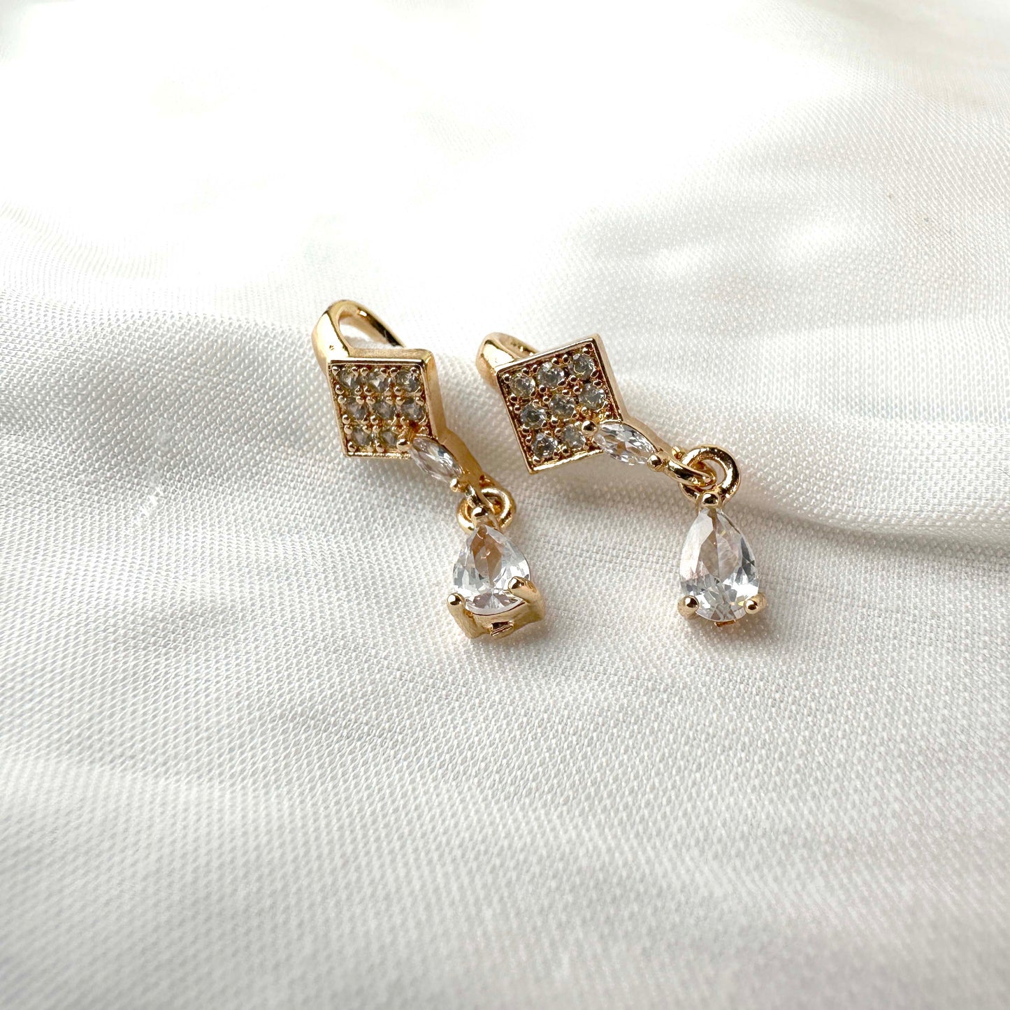 Crystal Square Drop Earrings – Gold