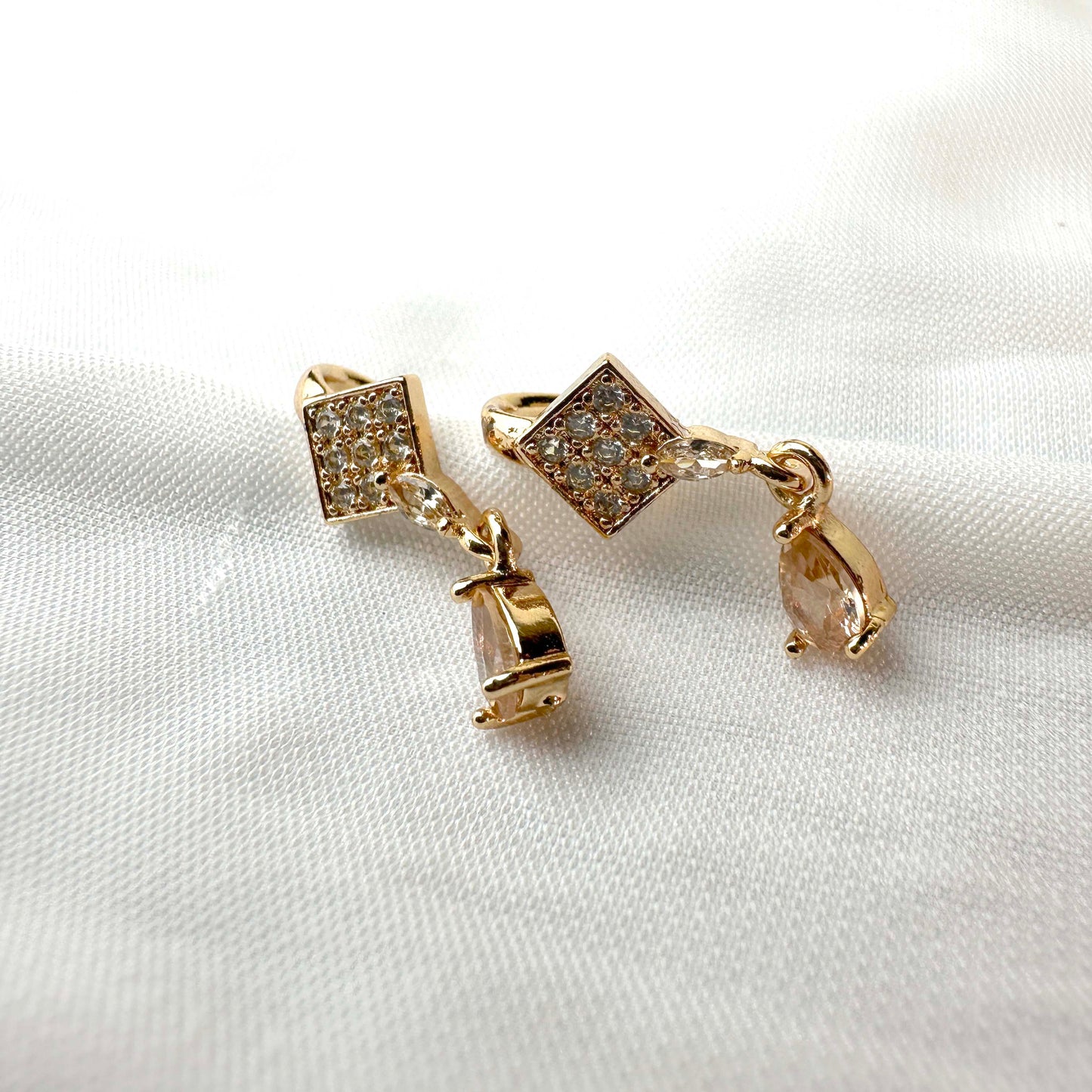 Champagne Square Drop Earrings – Gold