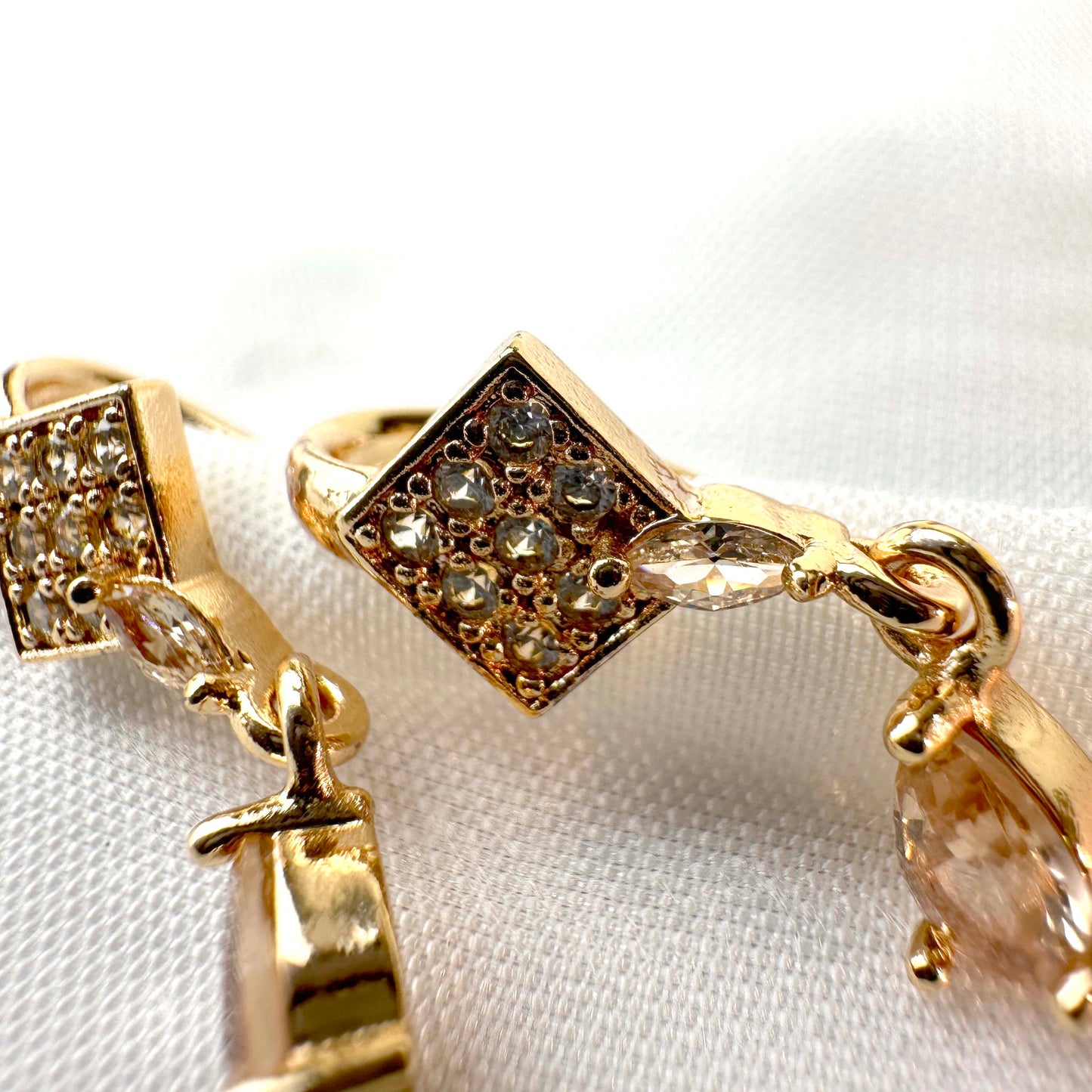 Champagne Square Drop Earrings – Gold