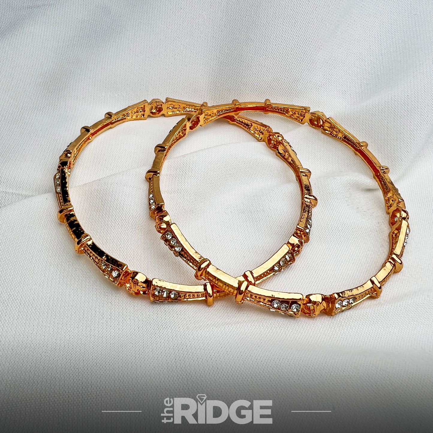 Regal Ridge Bangles – Diamond Cut Detail