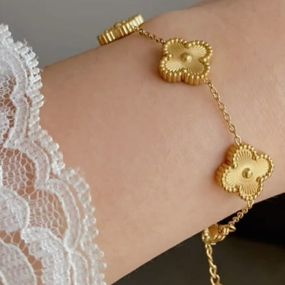 Gold Clover Bracelet - Gold Plated