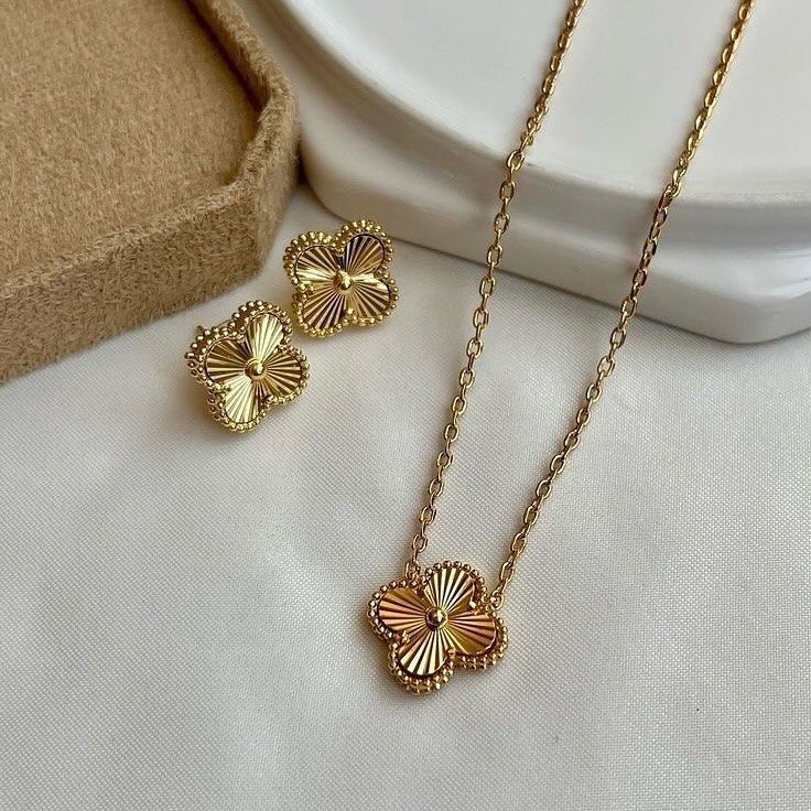 Golden Clover Pendant & Stud Earrings Set – [Set of 2]